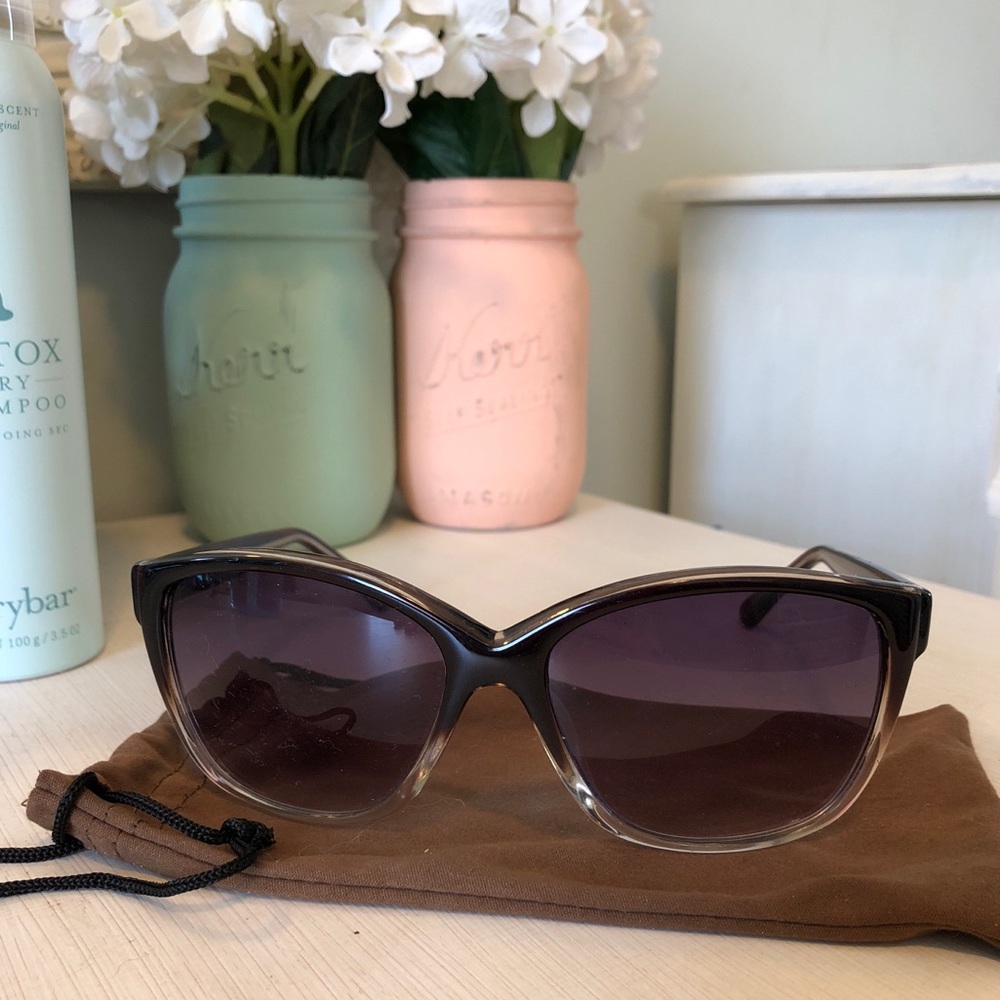 Betsey Johnson Gradient Sunglasses